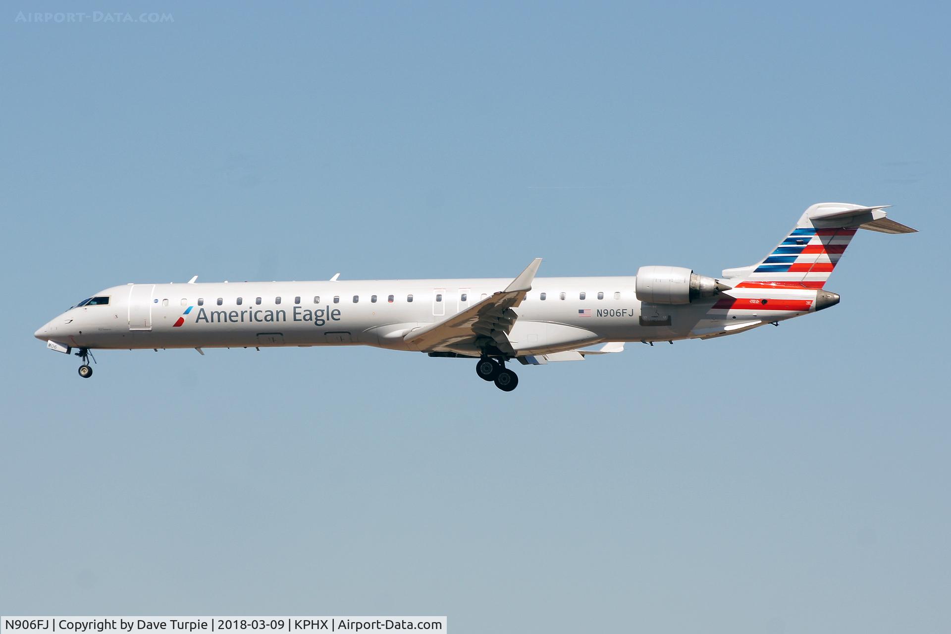 N906FJ, 2003 Bombardier CRJ-900ER (CL-600-2D24) C/N 15006, No comment