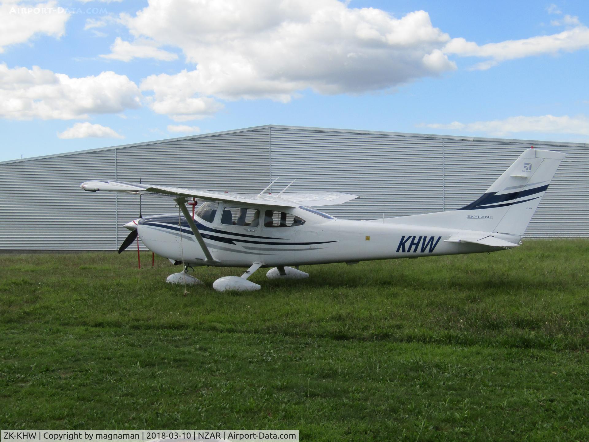 ZK-KHW, 2005 Cessna 182T Skylane C/N 18281680, on grass at AMZ