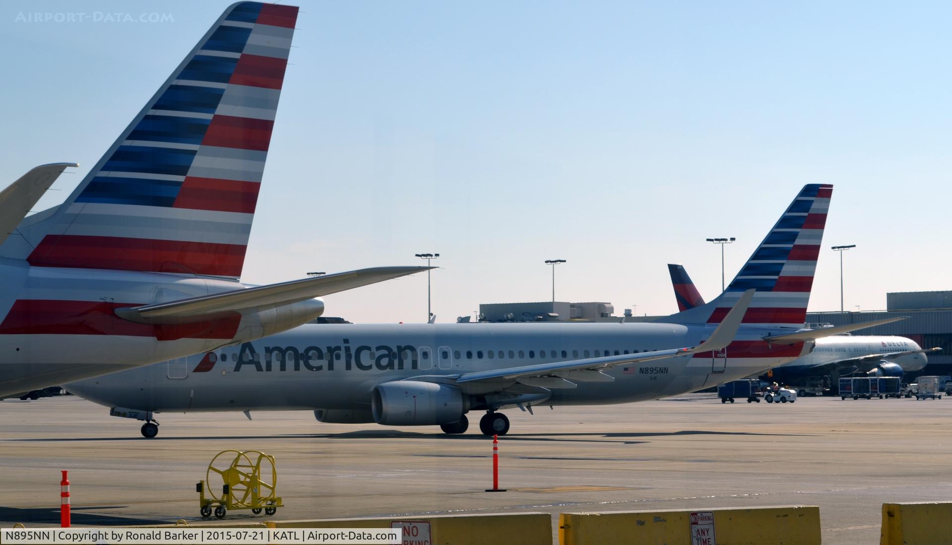 N895NN, 2012 Boeing 737-823 C/N 31149, Taxi Atlantat
