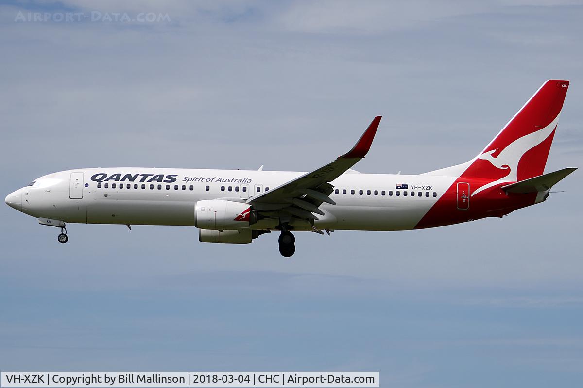 VH-XZK, 2013 Boeing 737-838 C/N 39366, QF135 from BNE