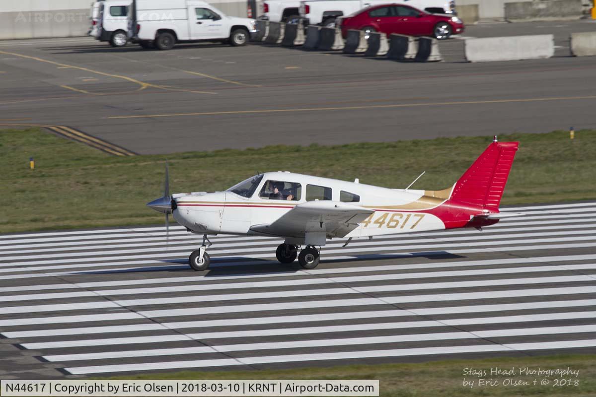N44617, 1974 Piper PA-28-235 C/N 28-7410100, Piper PA-28 in Renton.