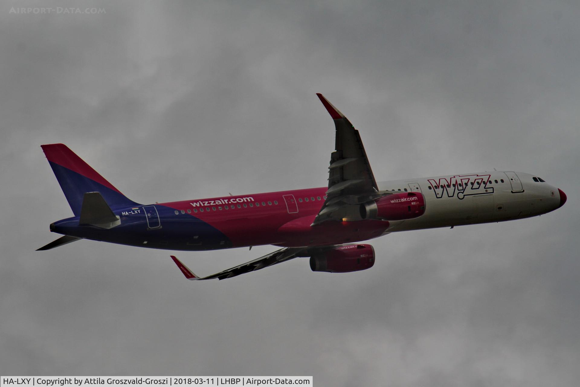 HA-LXY, 2017 Airbus A321-231 C/N 8044, Budapest Ferihegy International Airport, Hungary