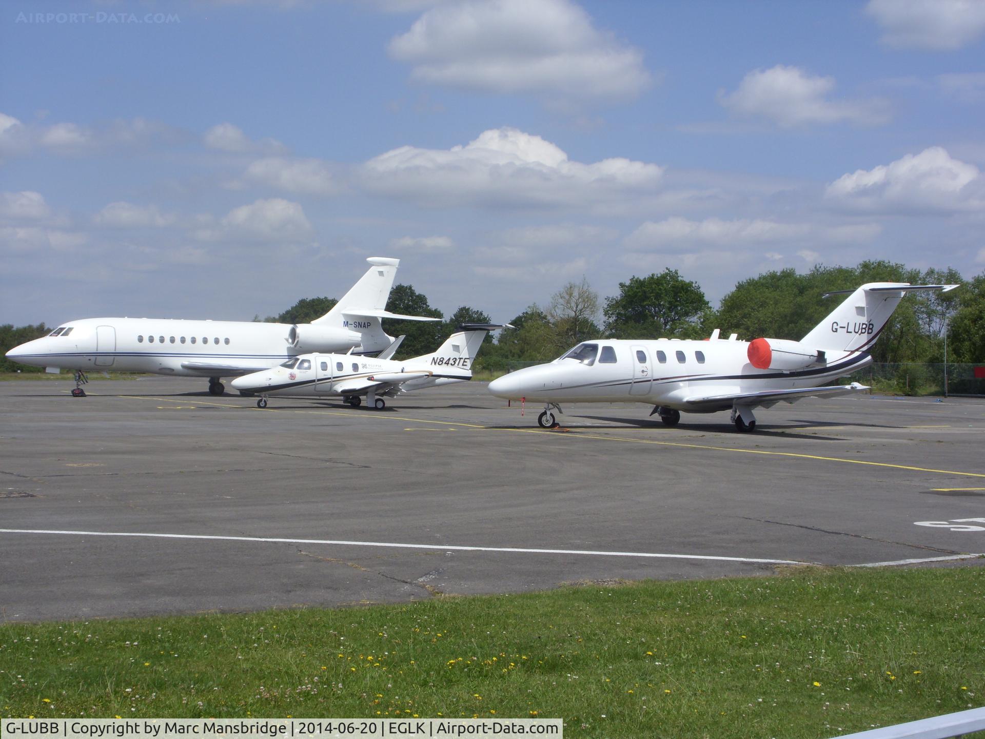 G-LUBB, 1998 Cessna 525 CitationJet C/N 525-0271, Parked at Blackbushe airfield EGLK with N843TE and M-SNAP in the background