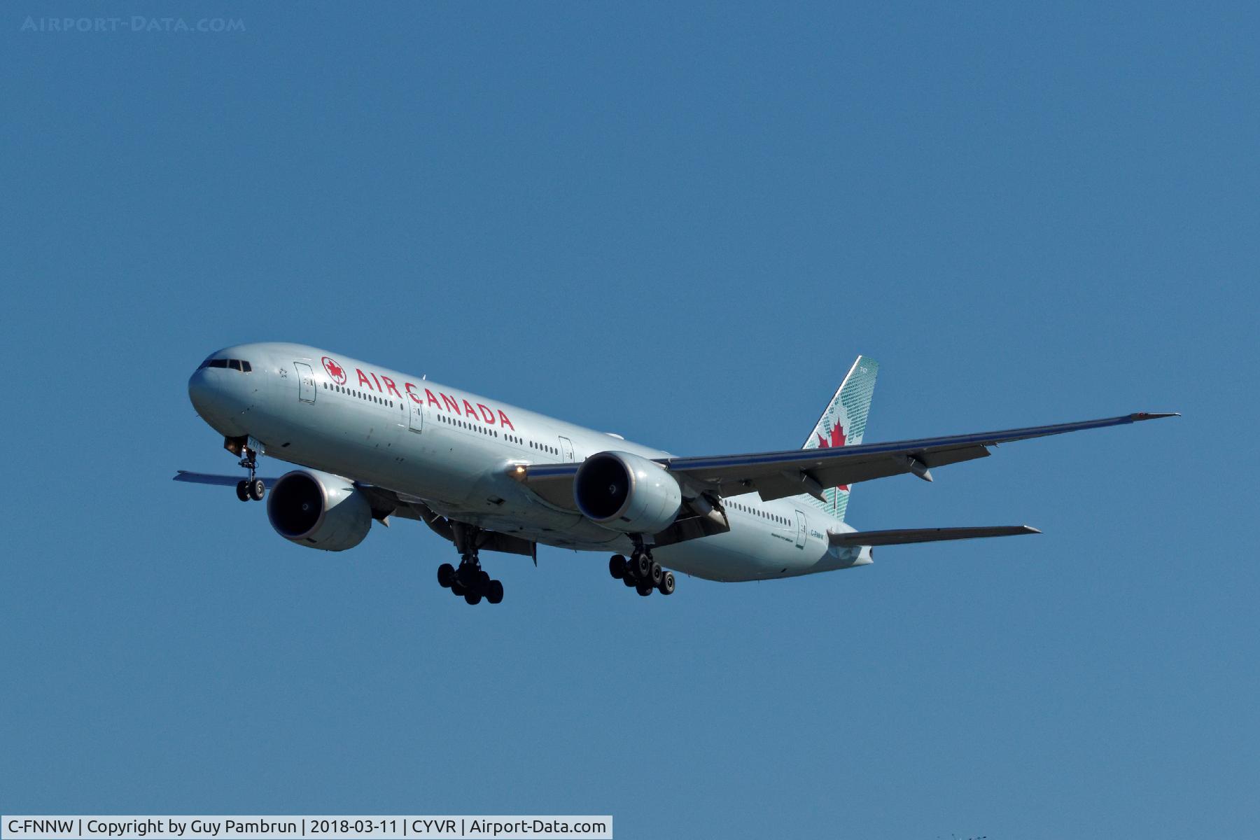 C-FNNW, 2014 Boeing 777-333/ER C/N 43250, Landing