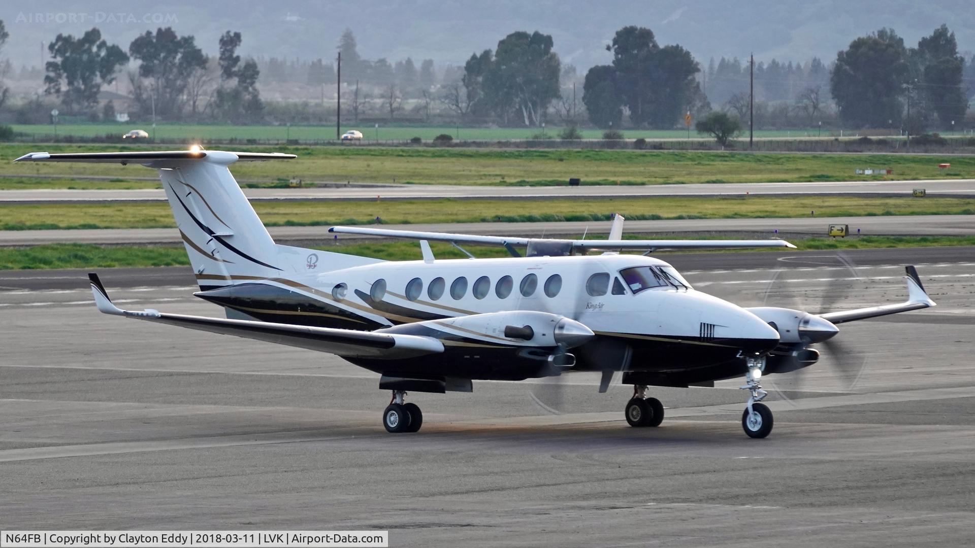 N64FB, 2000 Raytheon Aircraft Company B300 C/N FL-308, Livermore Airport California 2018.