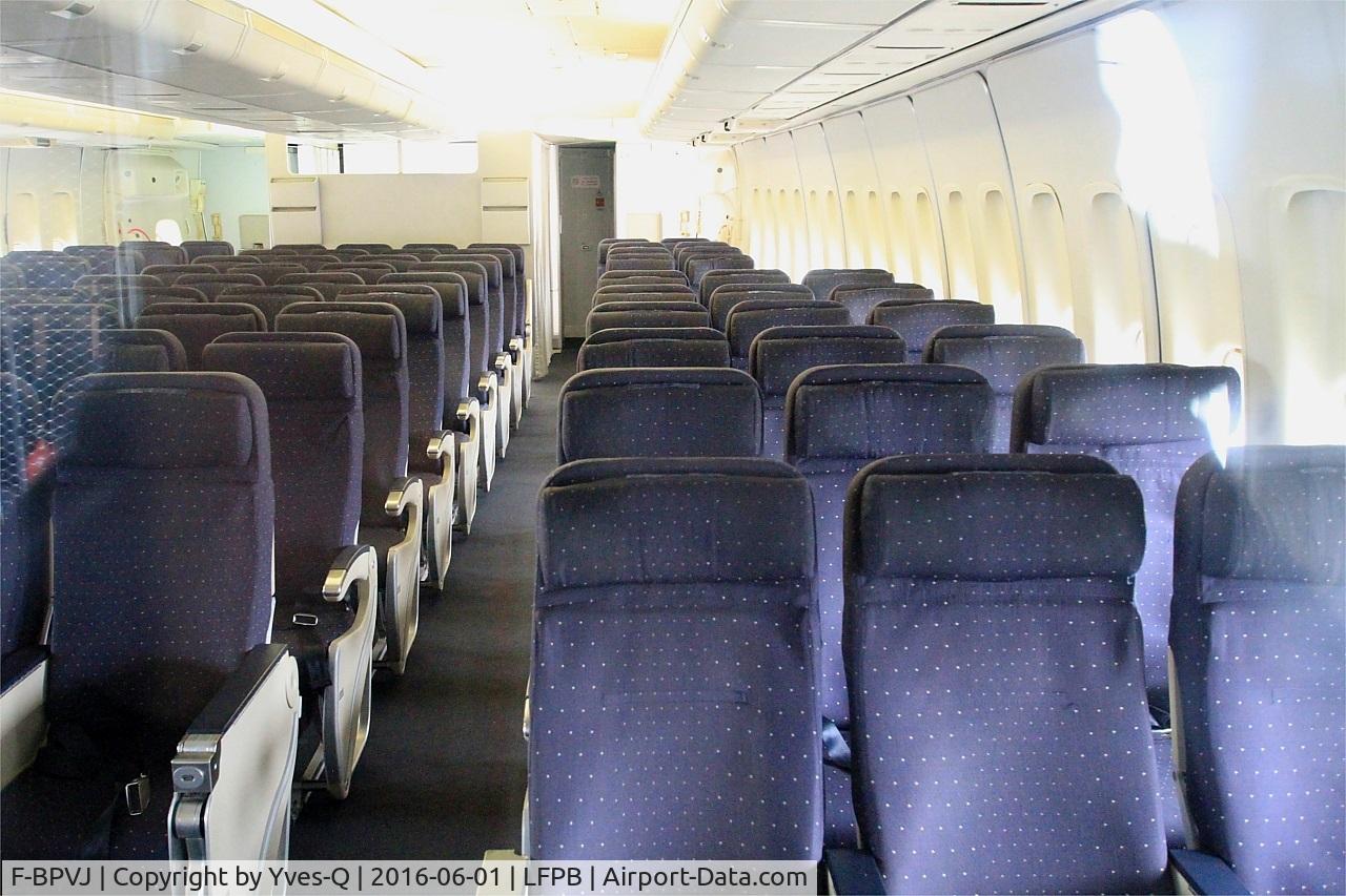 F-BPVJ, 1972 Boeing 747-128 C/N 20541, Passengers cabin of Boeing 747-128, Air & Space Museum Paris-Le Bourget (LFPB)