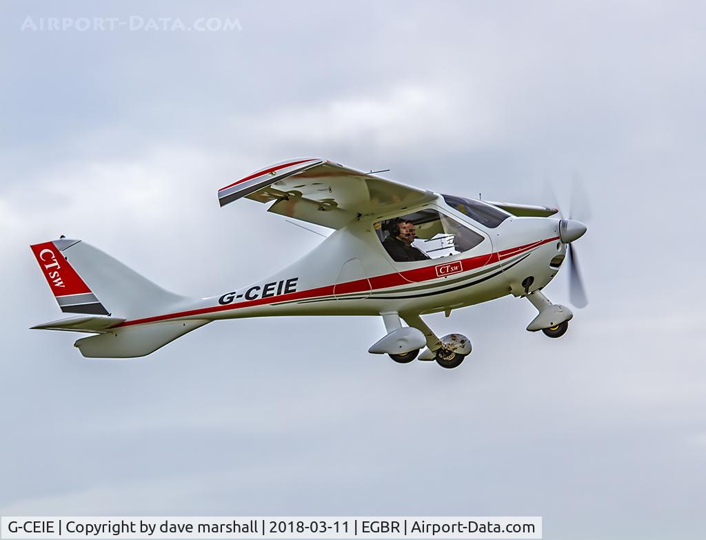 G-CEIE, 2006 Flight Design CTSW C/N 8243, Departing RWY 11