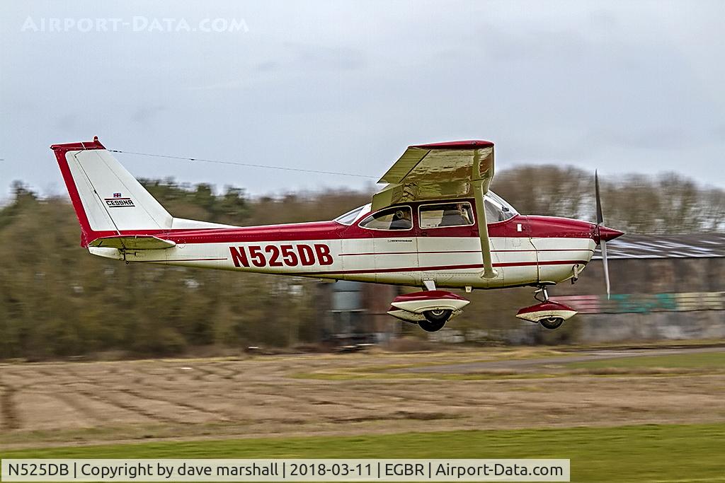 N525DB, Reims F172H Skyhawk C/N 0484, Great looking finish...arriving Rwy 11