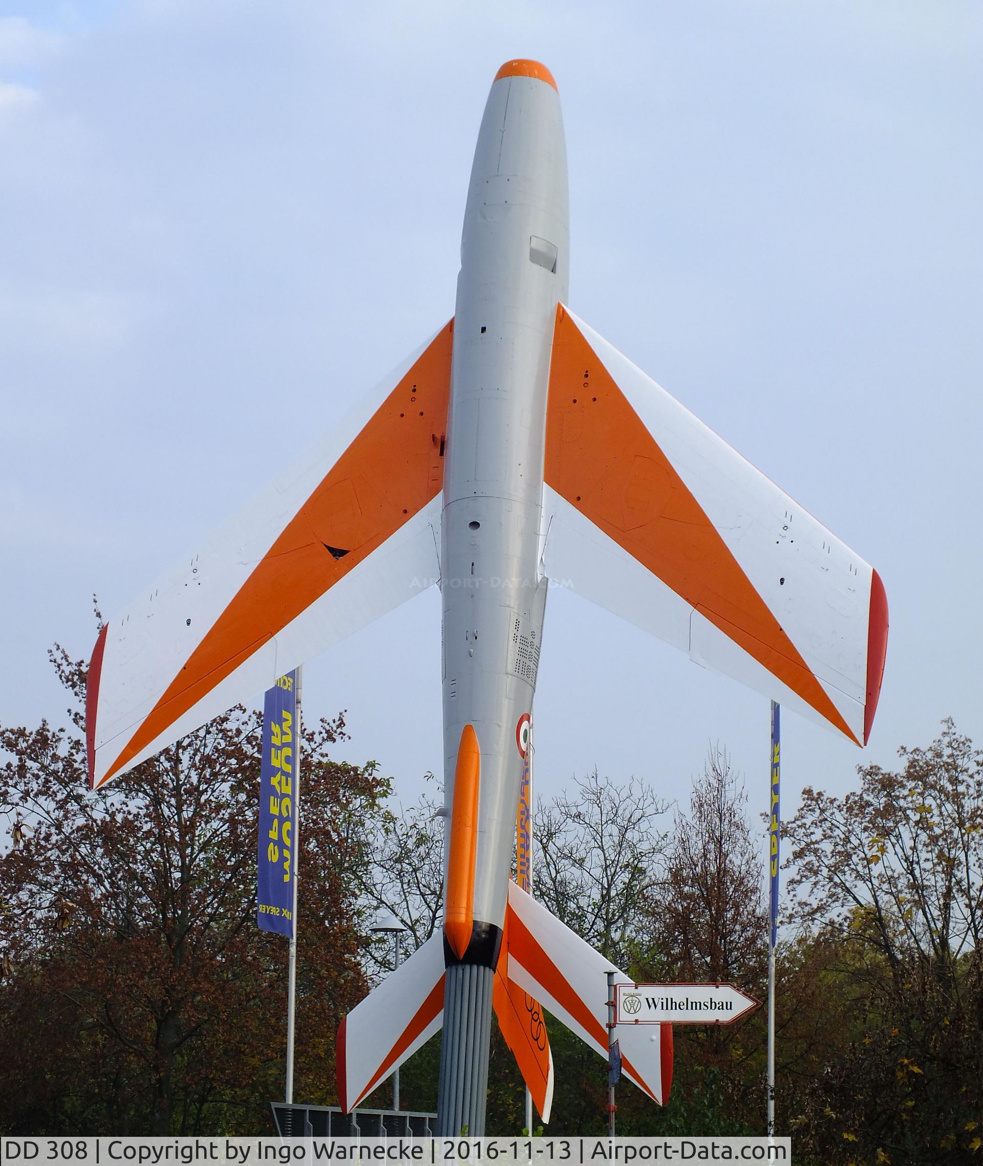 DD 308, 1952 Republic F-84F Thunderstreak C/N Not found 52-6816, Republic F-84F Thunderstreak, displayed in 'Getti Tonanti' colours at the Technik-Museum, Speyer