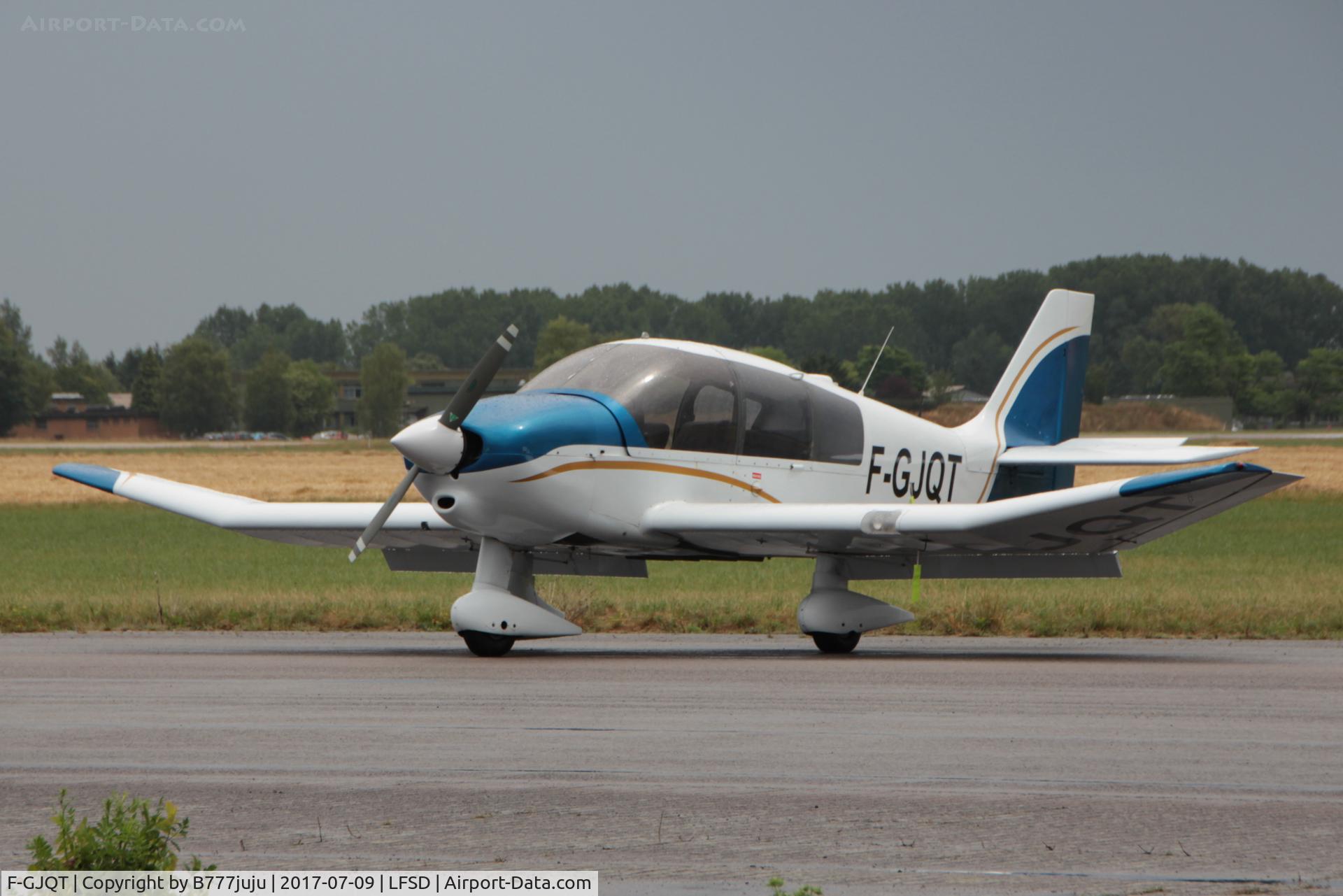F-GJQT, Robin DR-400-120 Petit Prince C/N 1987, at Dijon