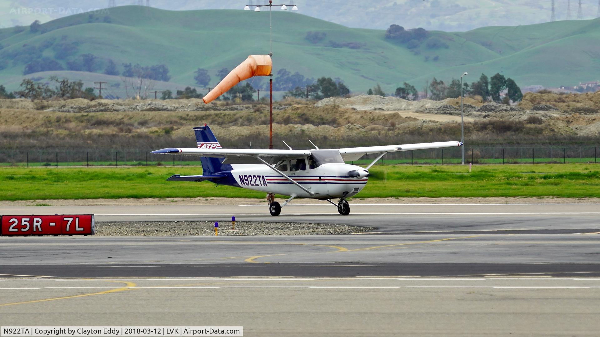 N922TA, 1997 Cessna 172R C/N 17280249, Livermore Airport California 2018.