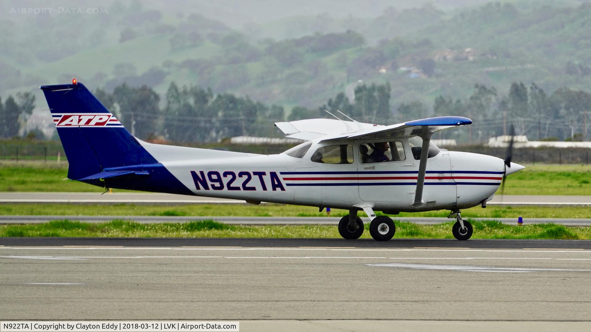 N922TA, 1997 Cessna 172R C/N 17280249, Livermore Airport California 2018.