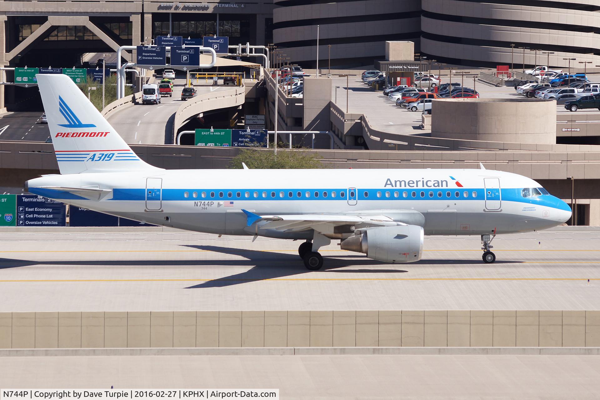 N744P, 2000 Airbus A319-112 C/N 1287, No comment.