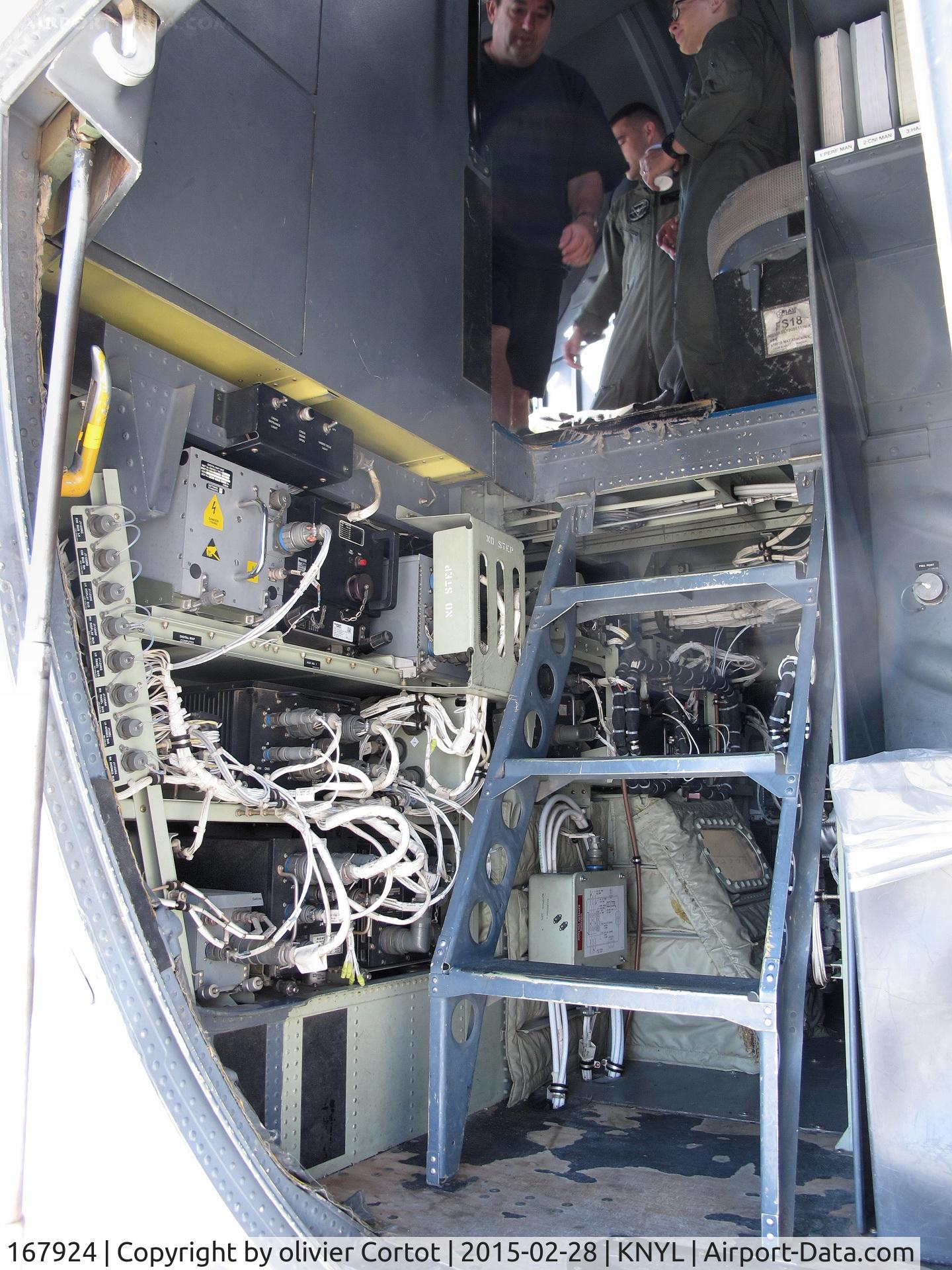 167924, Lockheed Martin KC-130J Harvest Hawk Hercules Hercules C/N 382-5591, ladder to the cockpit
