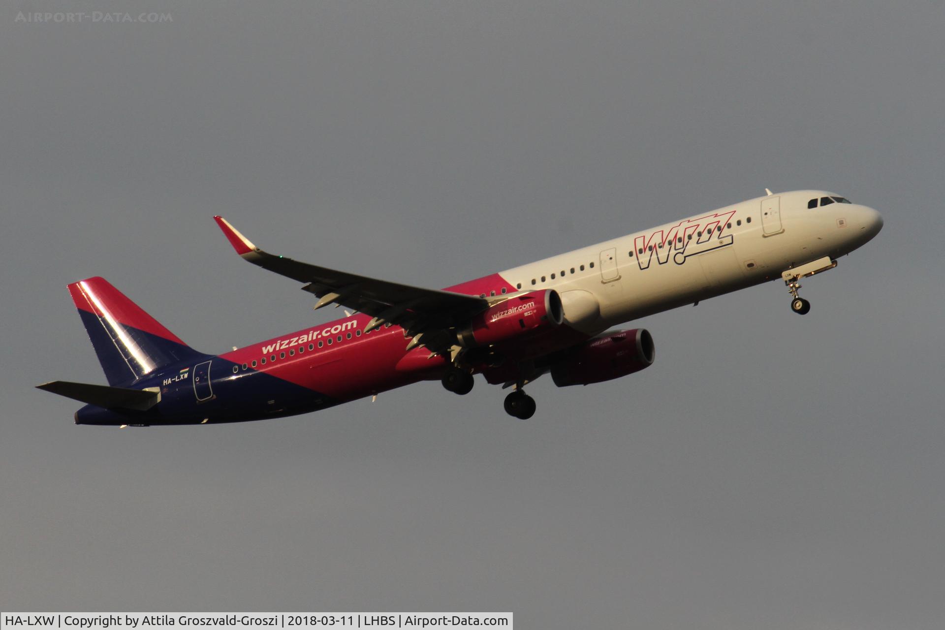 HA-LXW, 2017 Airbus A321-231 C/N 7947, Budapest Ferihegy International Airport, Hungary