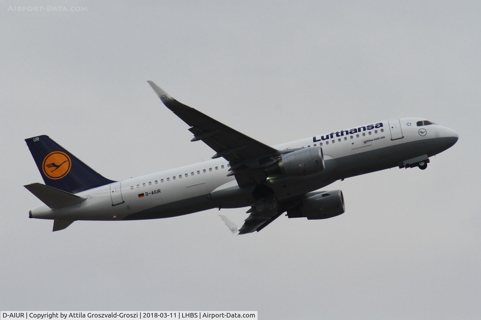 D-AIUR, 2015 Airbus A320-214 C/N 6985, Budapest Ferihegy International Airport, Hungary