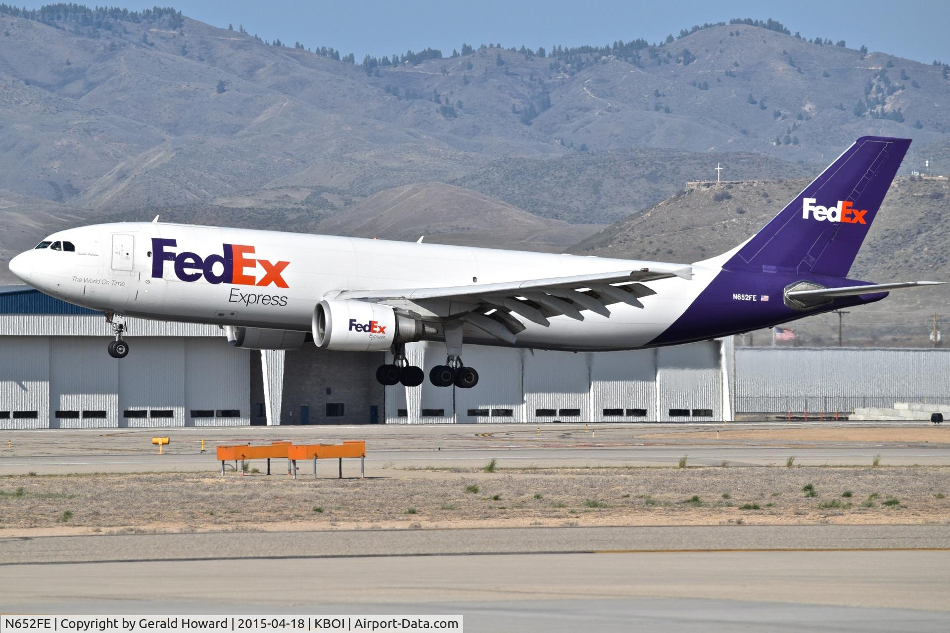 N652FE, 1994 Airbus A300F4-605R C/N 735, Landing RWY 28R.