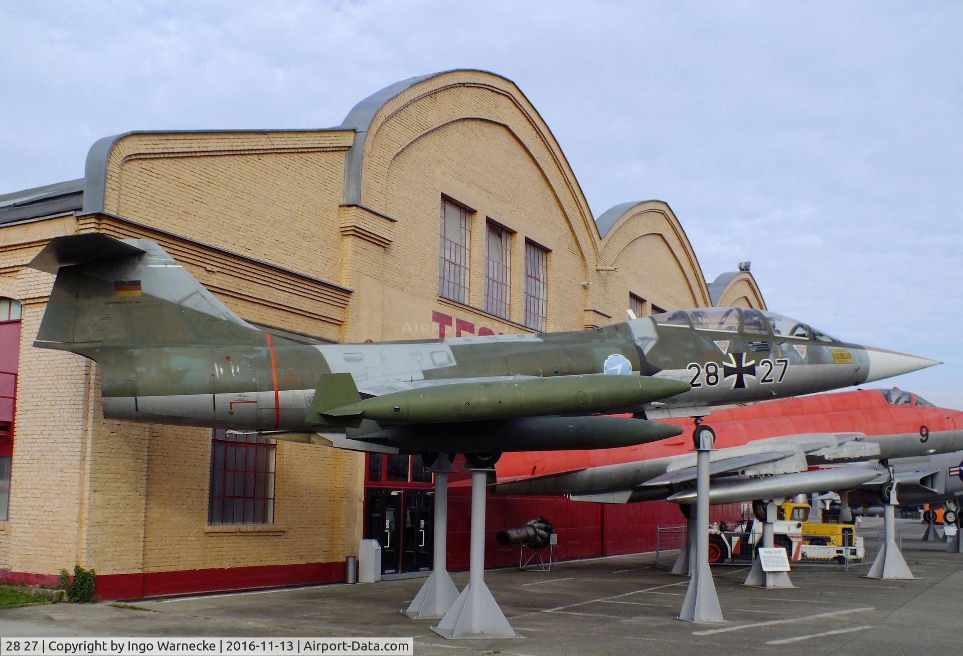 28 27, Lockheed TF-104G Starfighter C/N 583F-5957, Lockheed TF-104G Starfighter at the Technik-Museum, Speyer