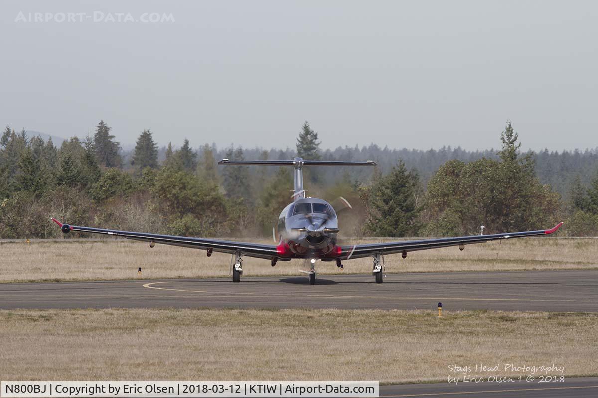 N800BJ, 2017 Pilatus PC-12/47E C/N 1678, Pilatus taxing back after returning to KTIW.