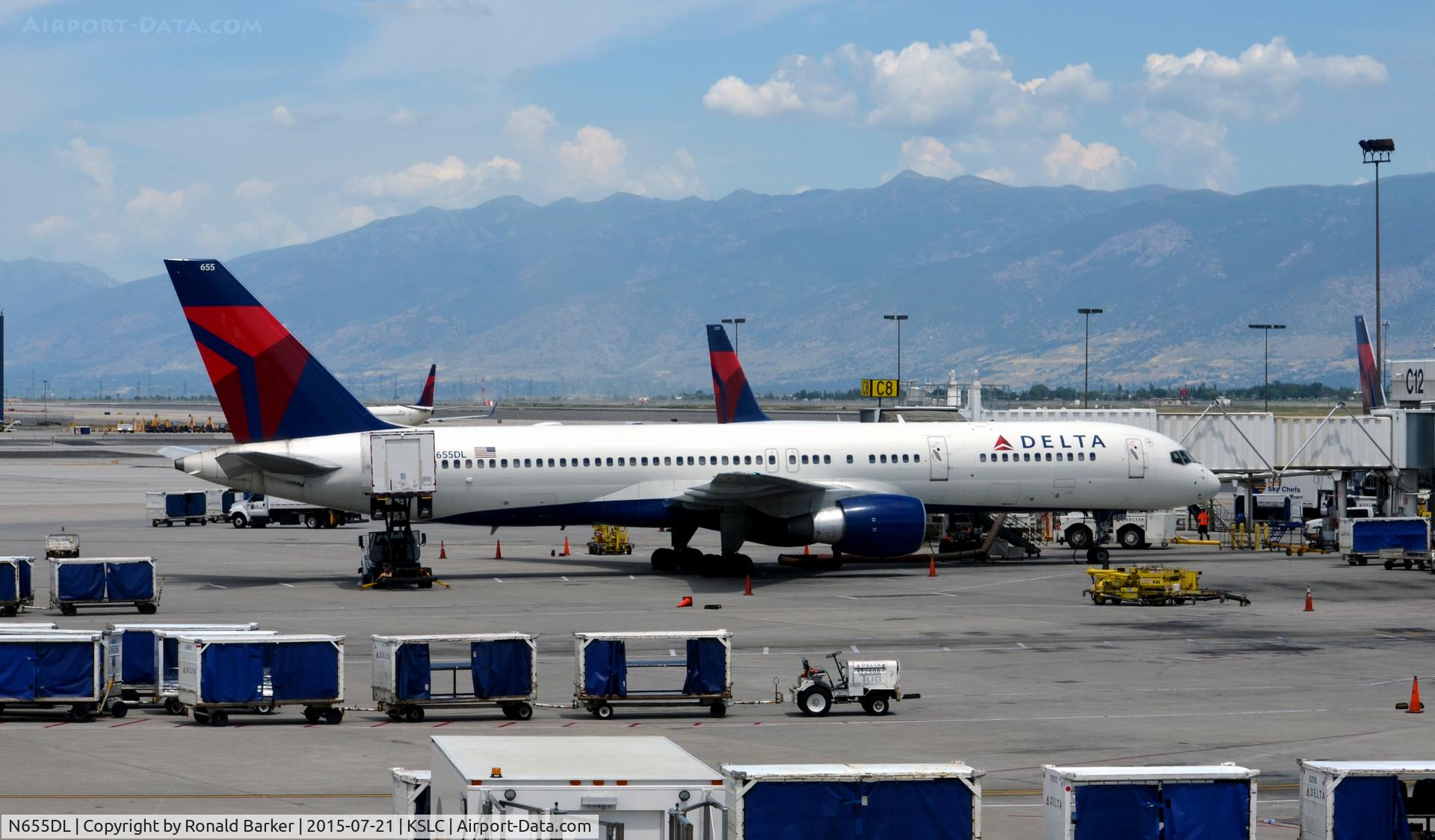 N655DL, 1990 Boeing 757-232 C/N 24395, At gate C8 SLC