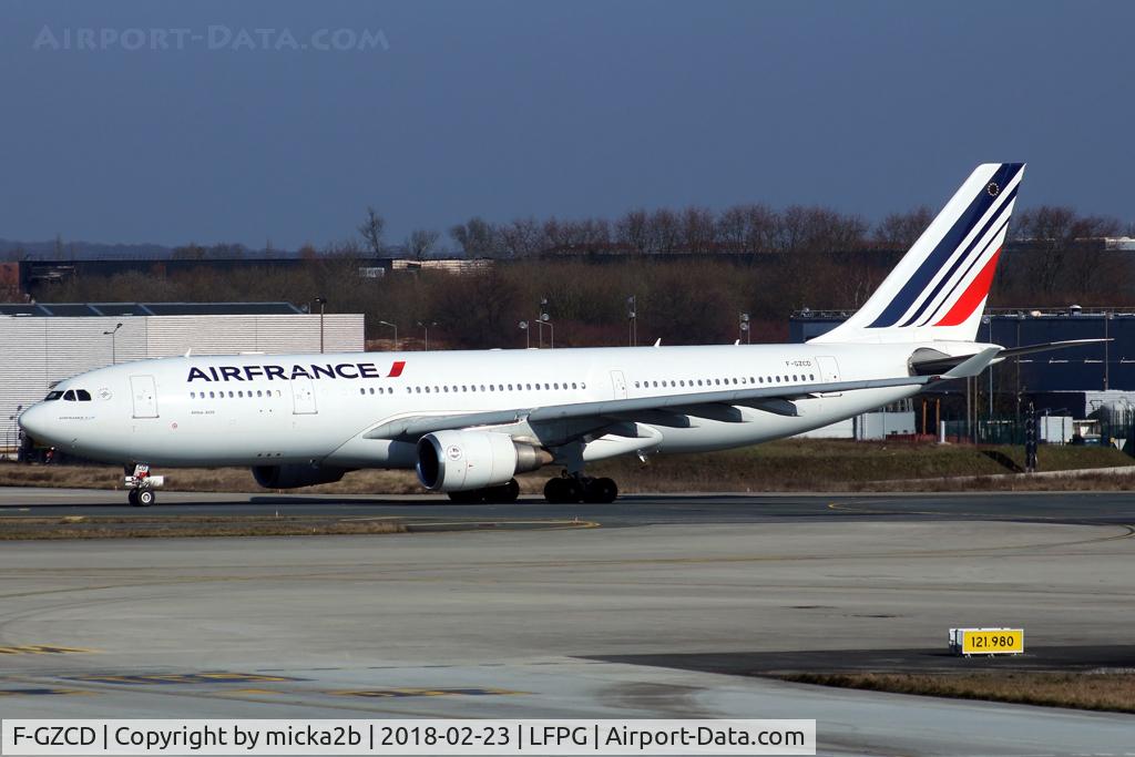 F-GZCD, 2002 Airbus A330-203 C/N 458, Taxiing