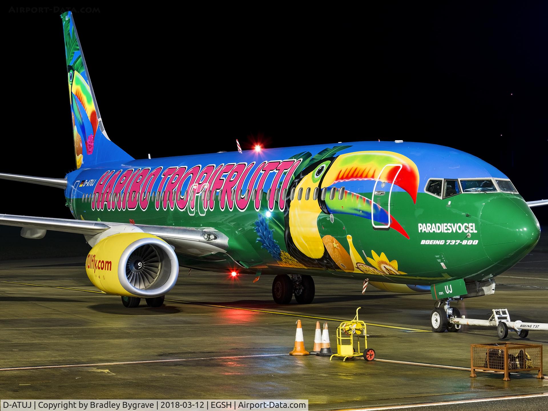 D-ATUJ, 2012 Boeing 737-8K5 C/N 39923, Sat on stand 6