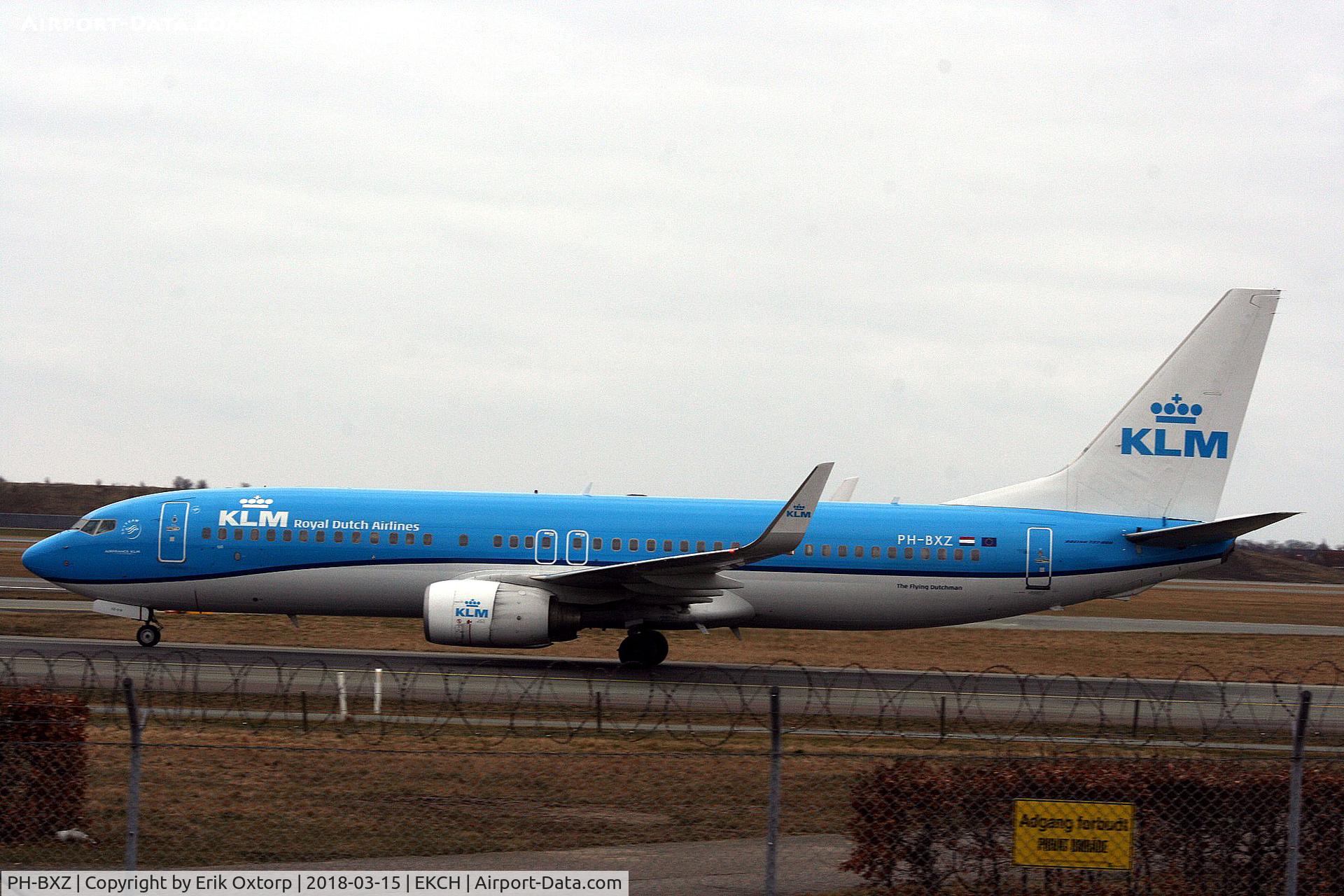 PH-BXZ, 2008 Boeing 737-8K2 C/N 30368, PH-BXZ landed rw 04L