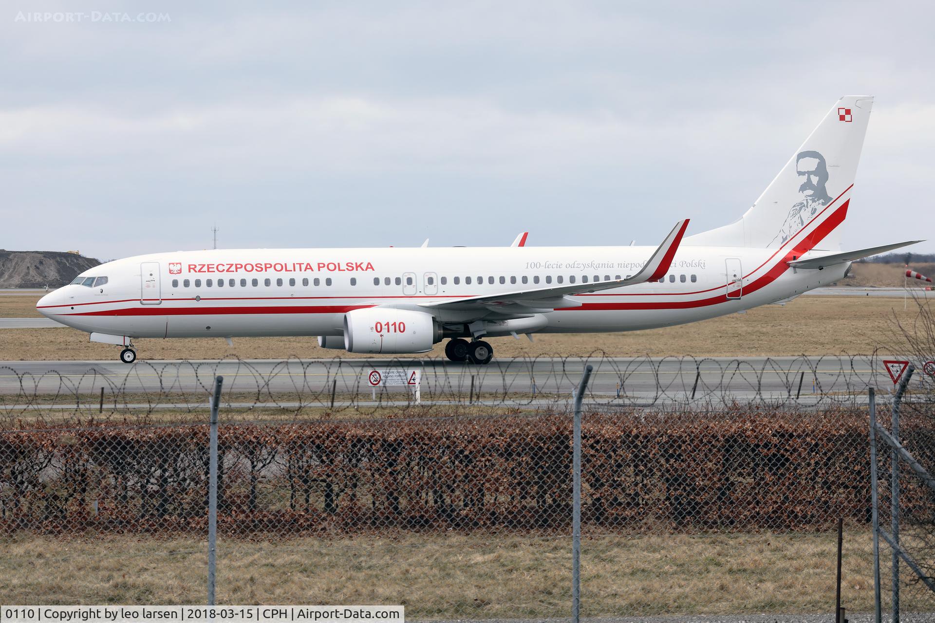 0110, 2017 Boeing 737-86X C/N 61358, Copenhagen 15.3.2018 