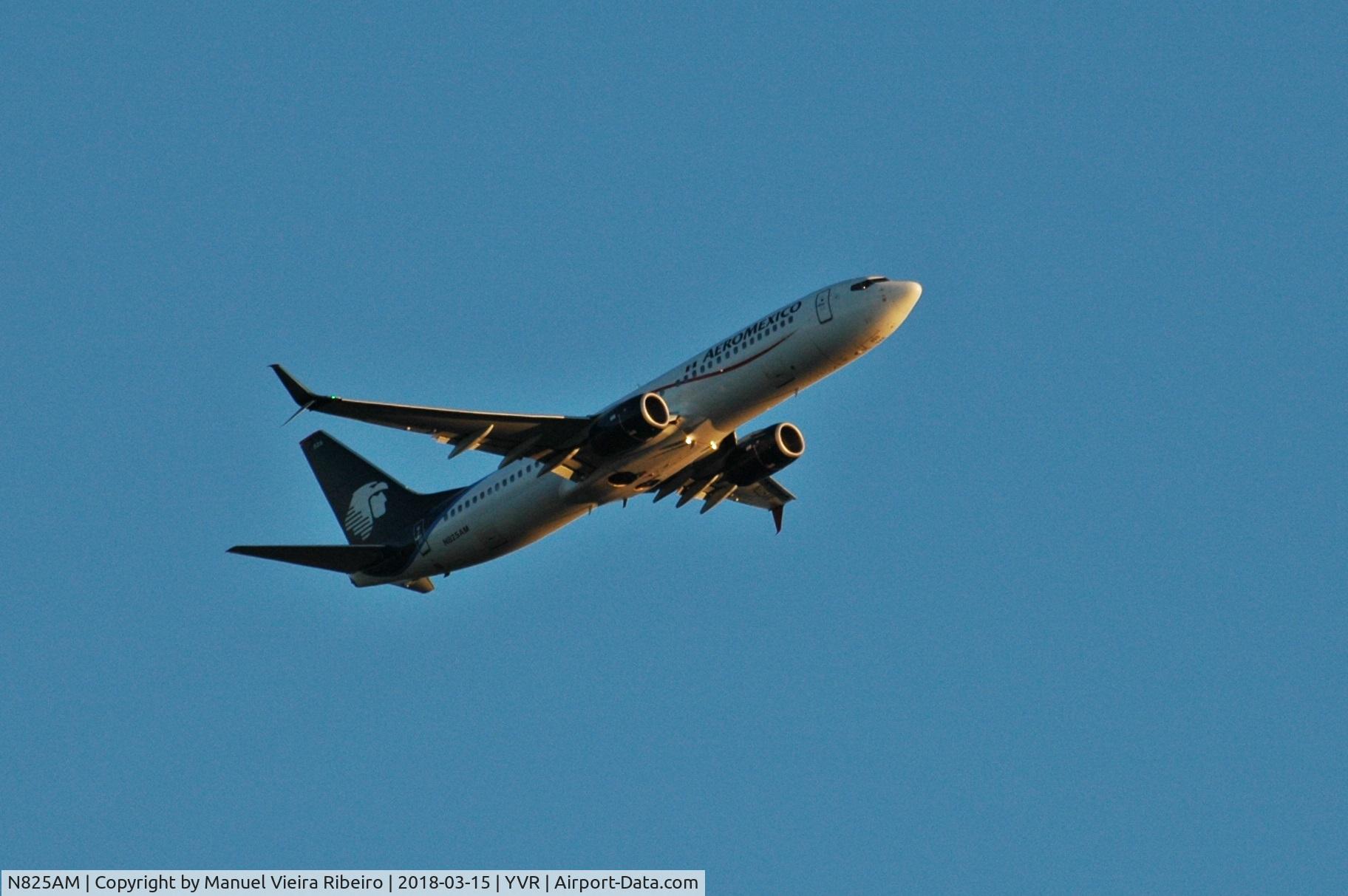 N825AM, 2014 Boeing 737-852 C/N 36699, AM696 to Mexico City