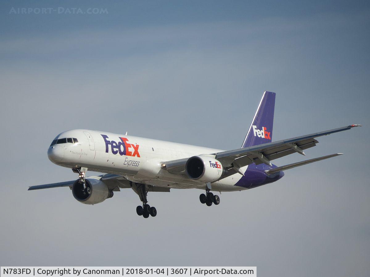 N783FD, 1992 Boeing 757-200(F) C/N 26678, Landing