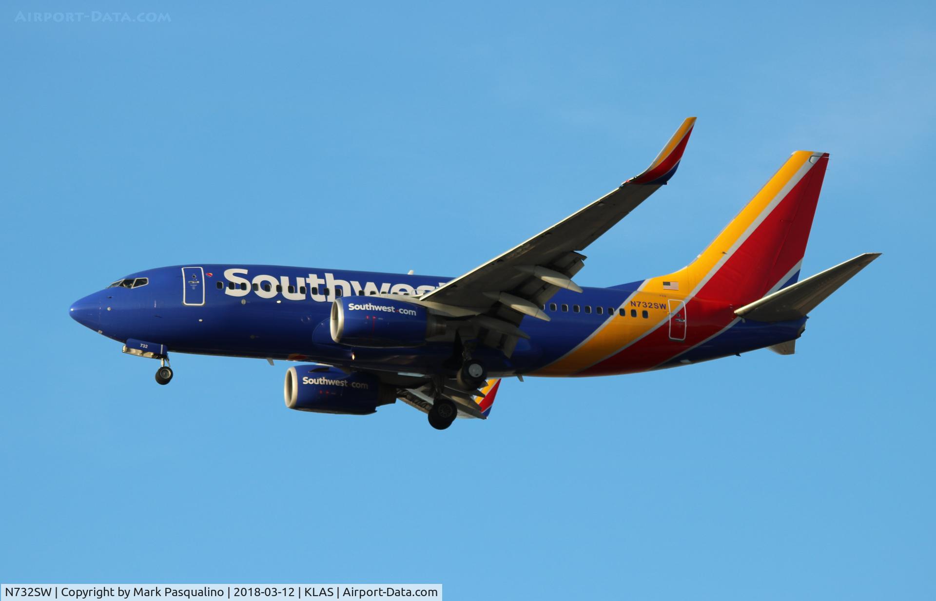 N732SW, 1999 Boeing 737-7H4 C/N 27864, Boeing 737-700