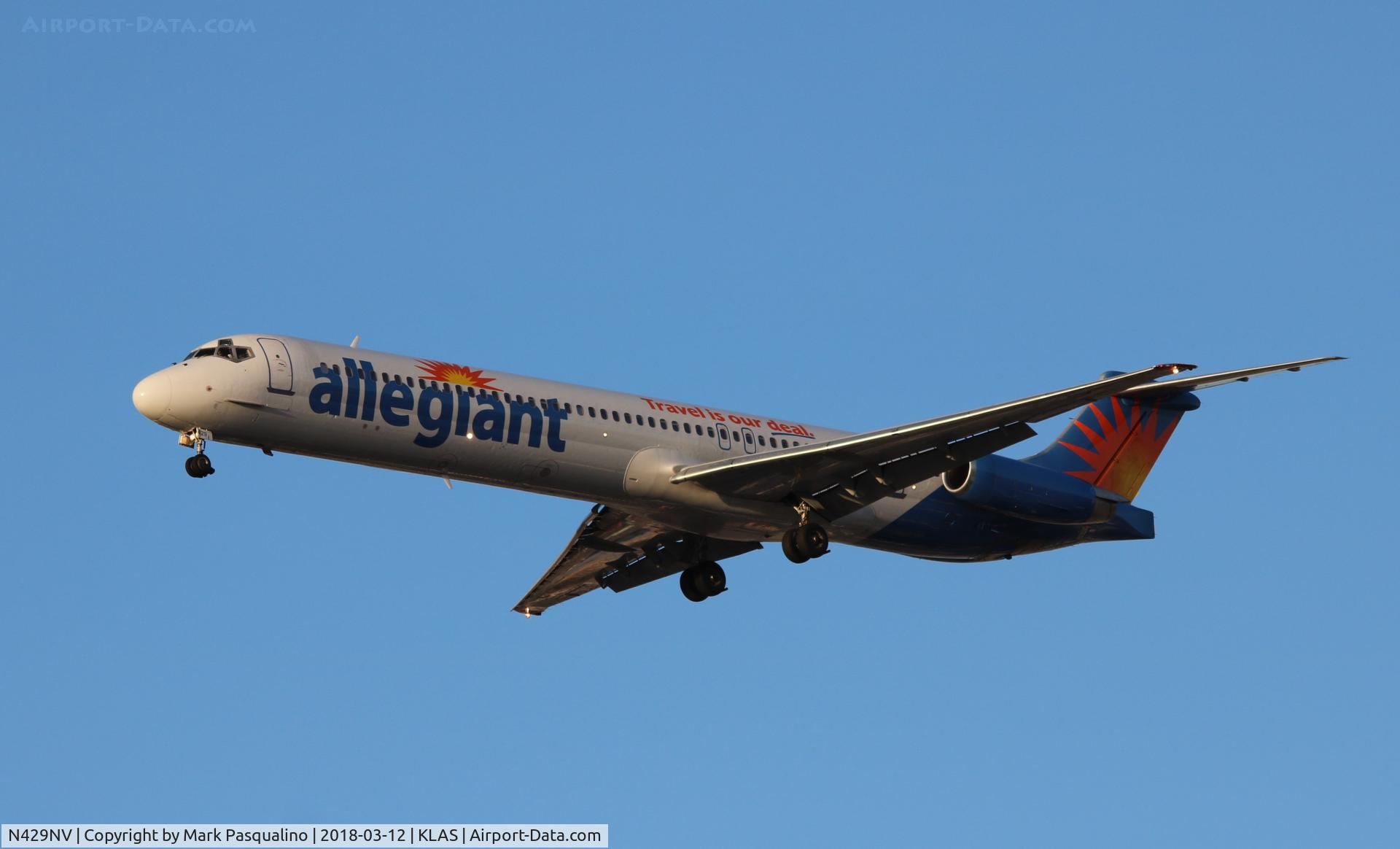 N429NV, 1985 McDonnell Douglas MD-83 (DC-9-83) C/N 49385, MD-83