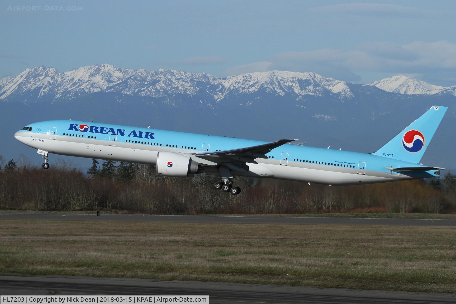 HL7203, 2018 Boeing 777-3B5/ER C/N 60378, PAE/KPAE