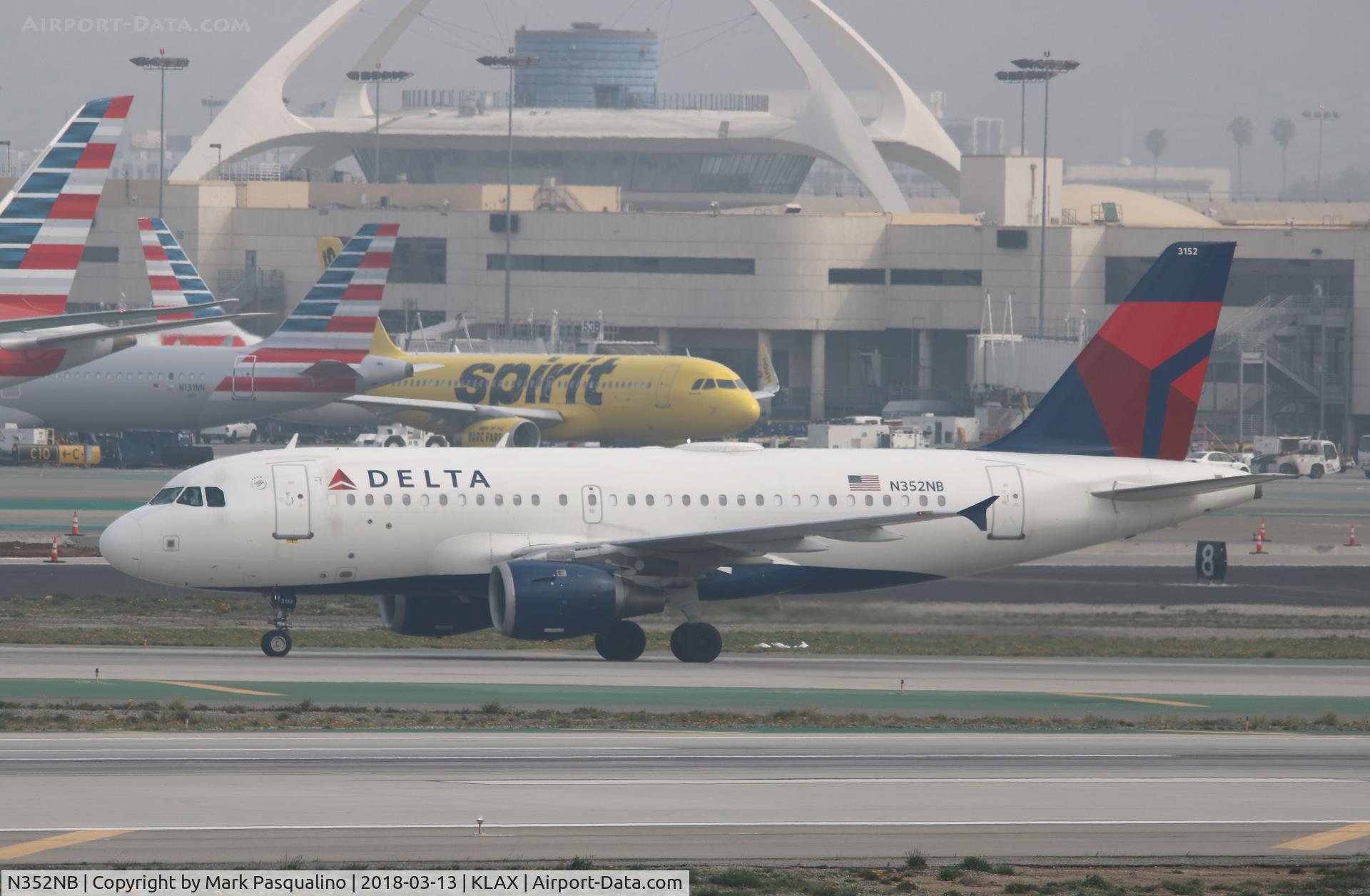 N352NB, 2002 Airbus A319-114 C/N 1824, Airbus A319