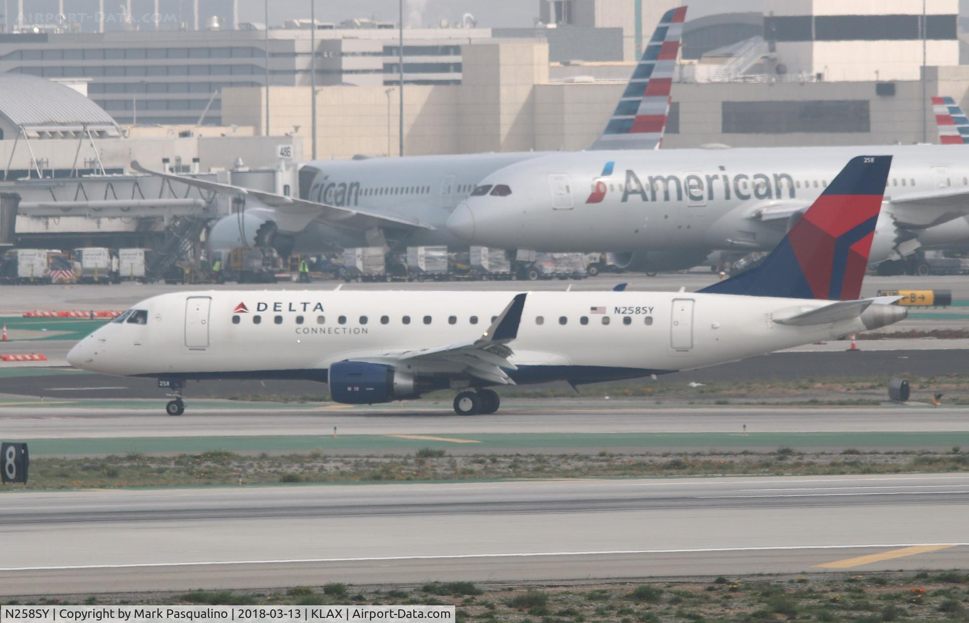 N258SY, 2017 Embraer 175LR (ERJ-170-200LR) C/N 17000655, ERJ 170-200 LR