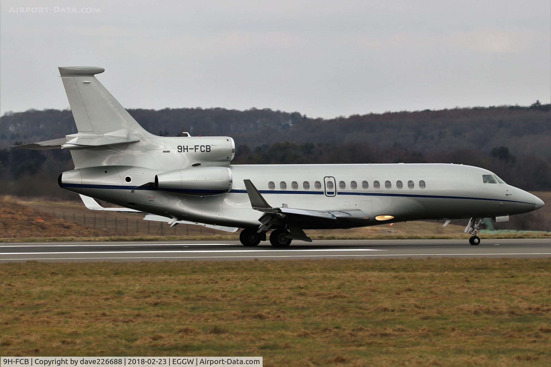 9H-FCB, 2008 Dassault Falcon 7X C/N 034, Albinati Aeronautics Falcon 7X landing on 06 at london luton