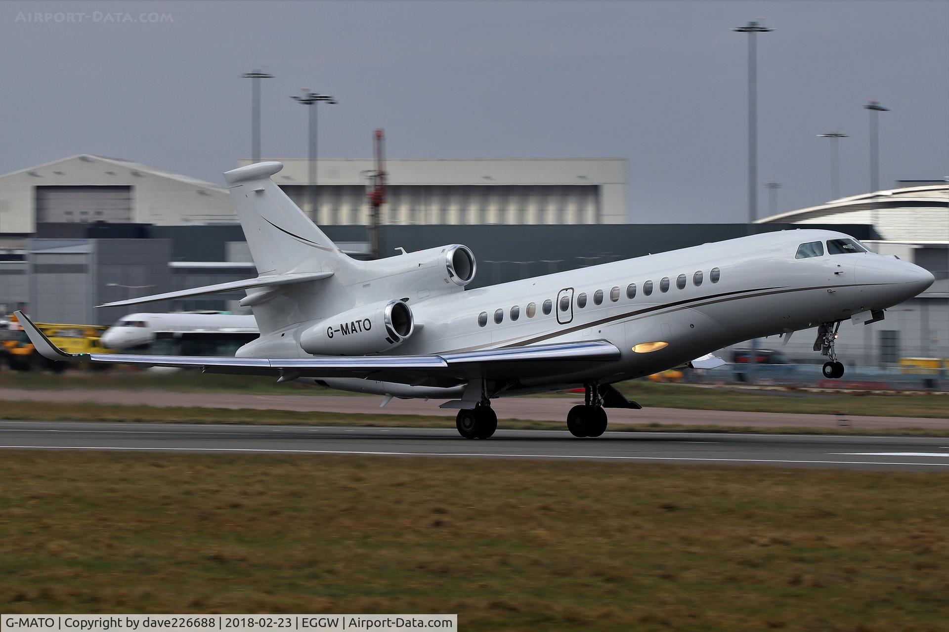G-MATO, 2016 Dassault Falcon 7X C/N 277, SDI Aviations Falcon 7X taking off on 06 at London Luton