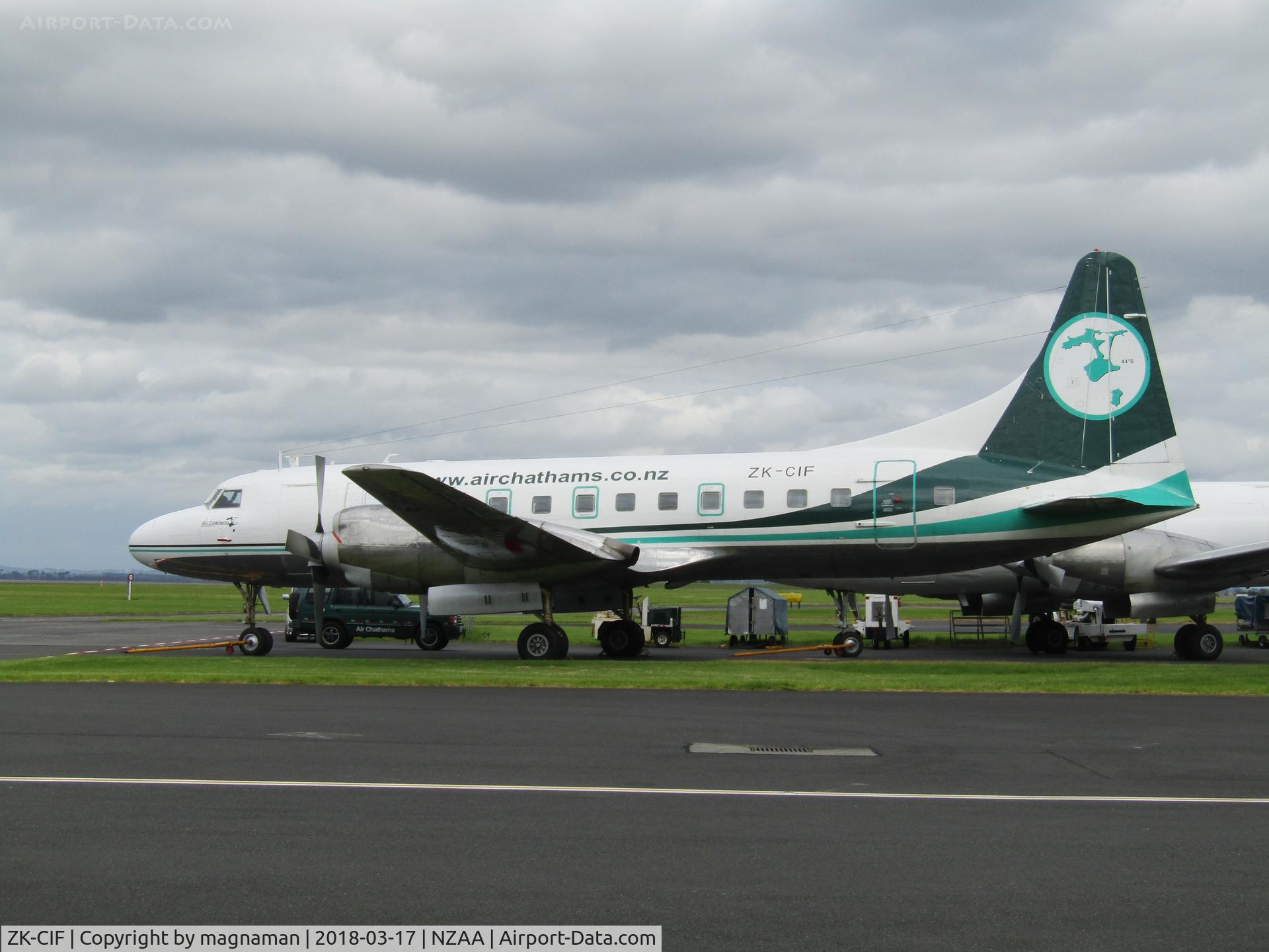 ZK-CIF, 1956 Convair 580 C/N 381, sparing the paint when applying reggie