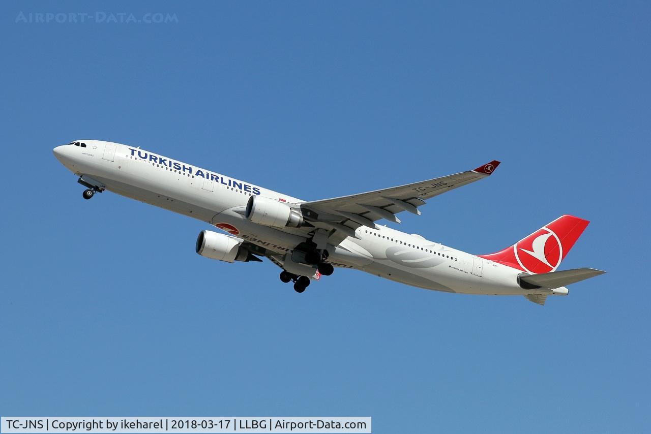 TC-JNS, 2013 Airbus A330-303 C/N 1458, T/O from runway 26 en-route to Istanbul.