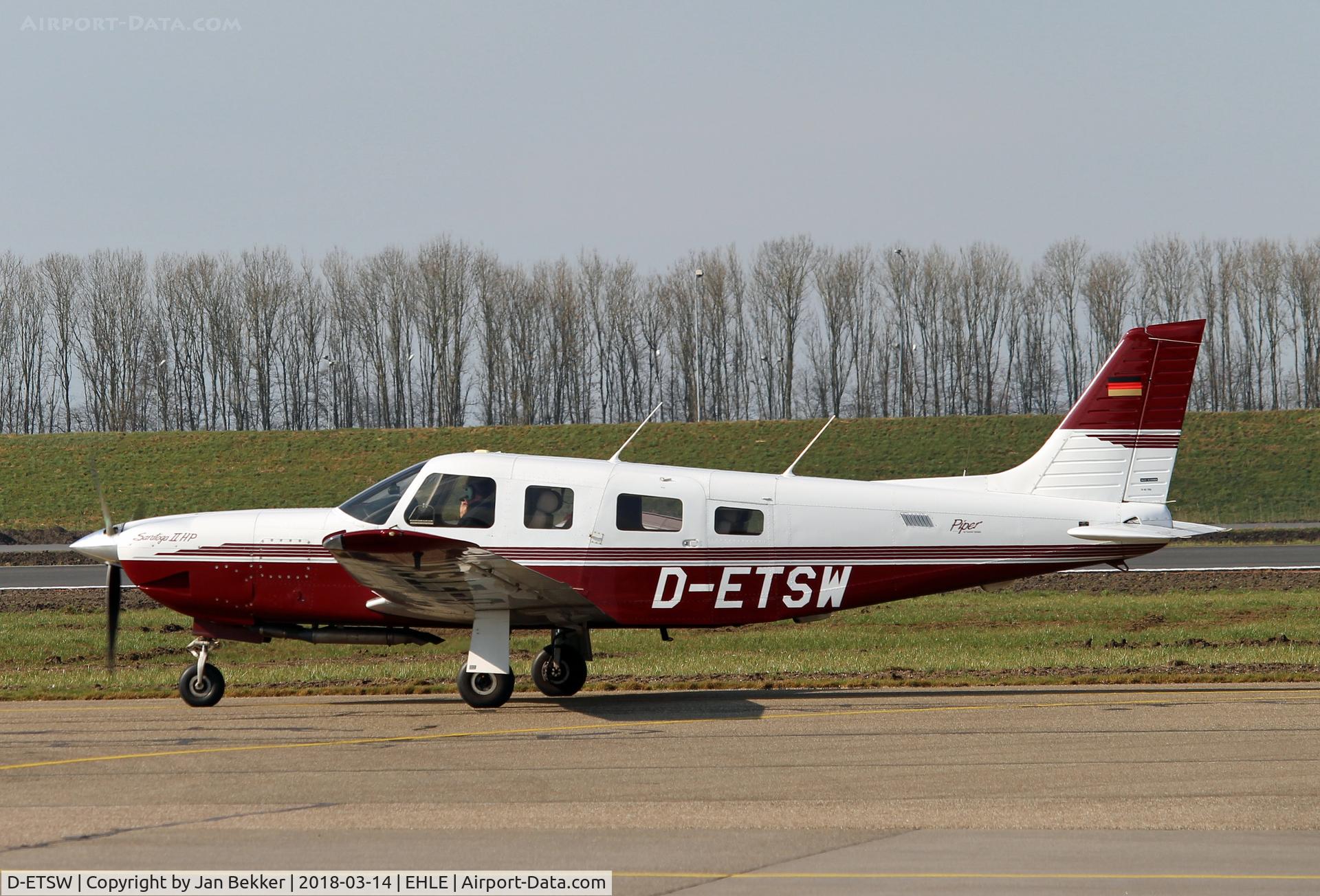 D-ETSW, Piper PA-32R-301 Saratoga C/N 3213077, Lelystad Airport