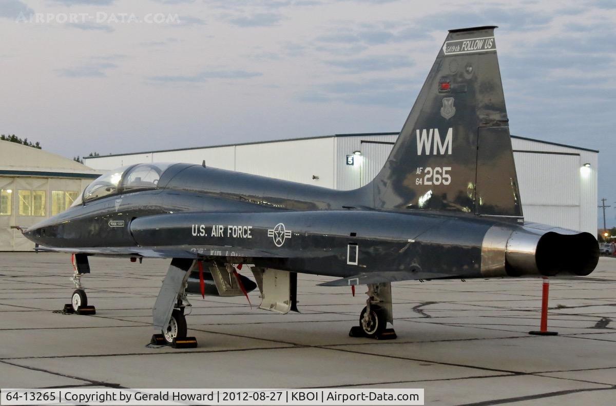 64-13265, 1964 Northrop T-38A Talon C/N N.5694, Parked on south GA ramp. 509th BW, Whiteman AFB, CA.
