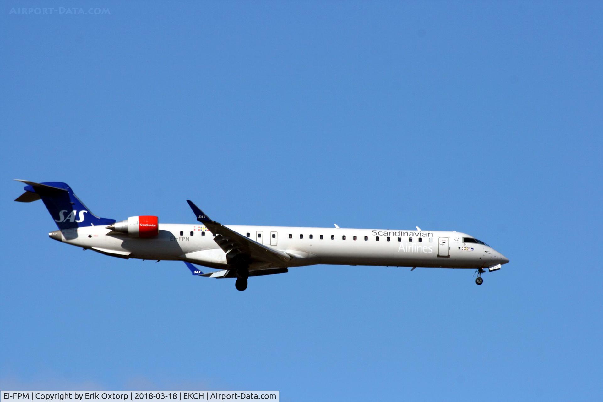 EI-FPM, 2017 Bombardier CRJ-900 NG (CL-600-2D24) C/N 15429, EI-FPM landing rw 04L