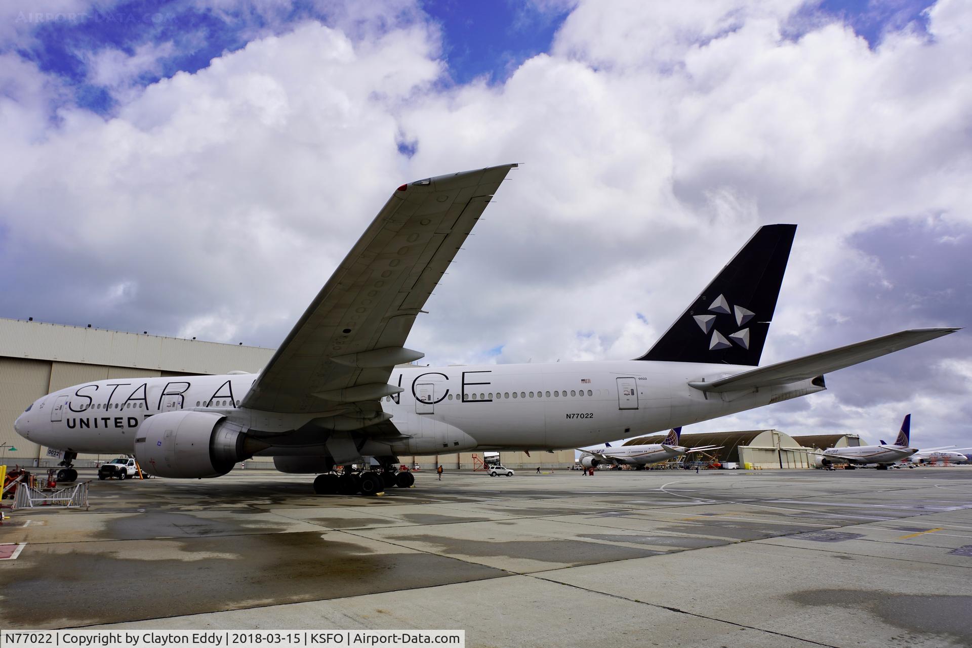 N77022, 2010 Boeing 777-224 C/N 39777, SFO 2018.