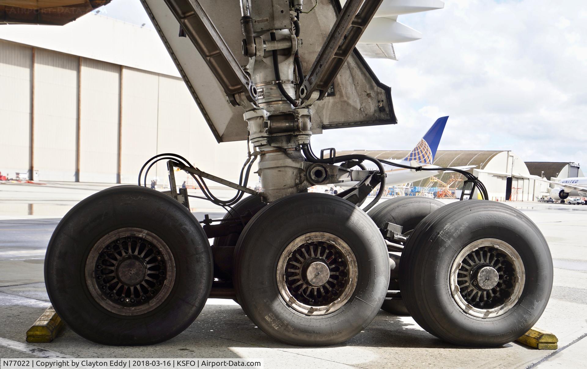 N77022, 2010 Boeing 777-224 C/N 39777, SFO 2018.