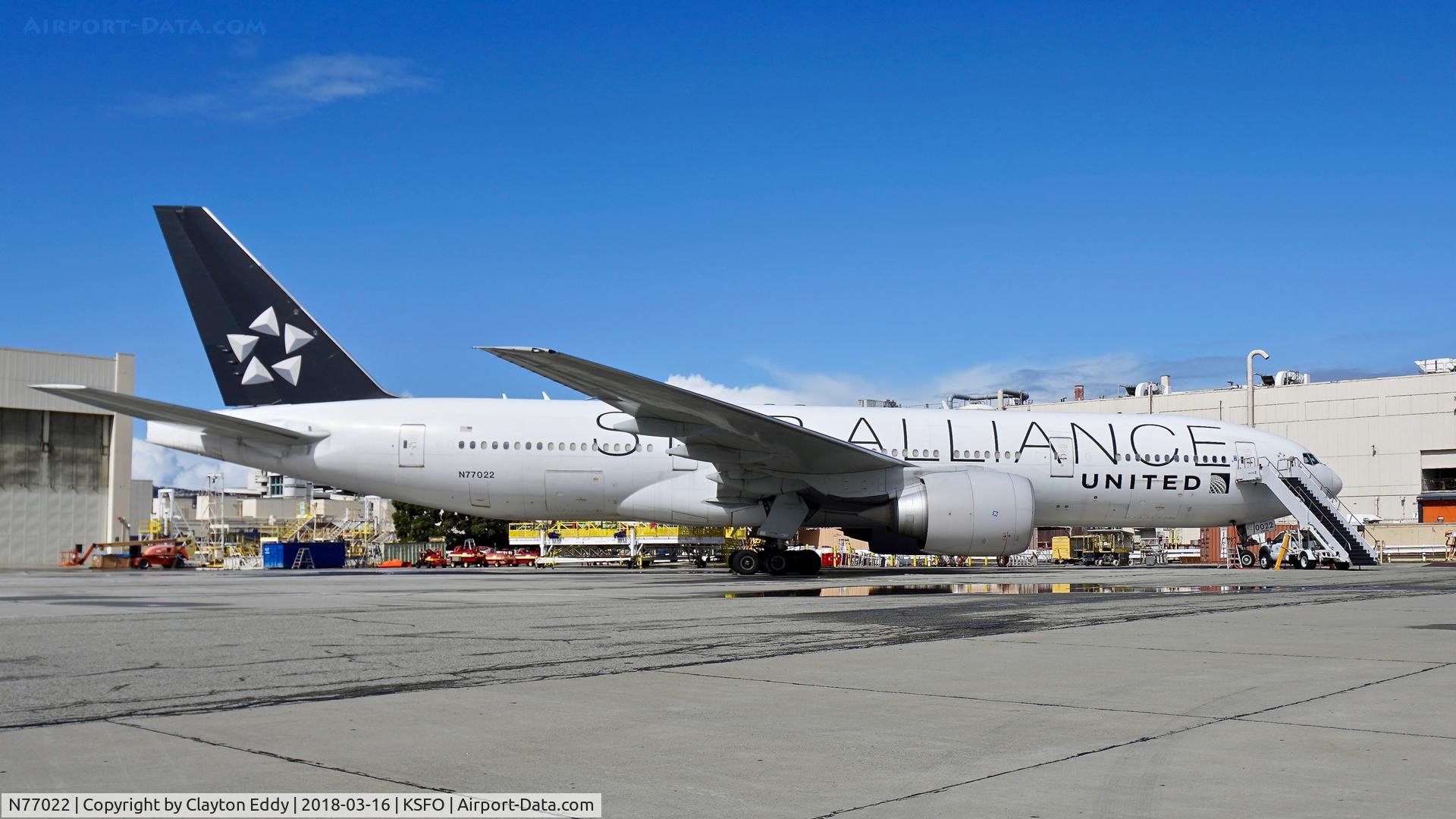 N77022, 2010 Boeing 777-224 C/N 39777, SFO 2018.