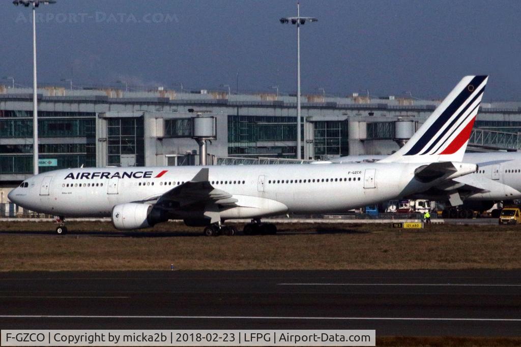 F-GZCO, 2006 Airbus A330-203 C/N 657, Taxiing