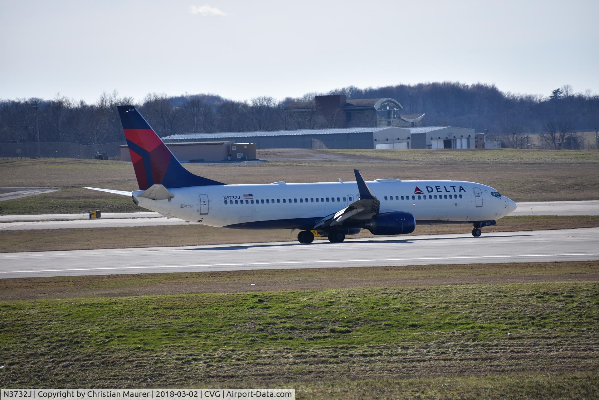 N3732J, 2000 Boeing 737-832 C/N 30380, Boeing 737-800