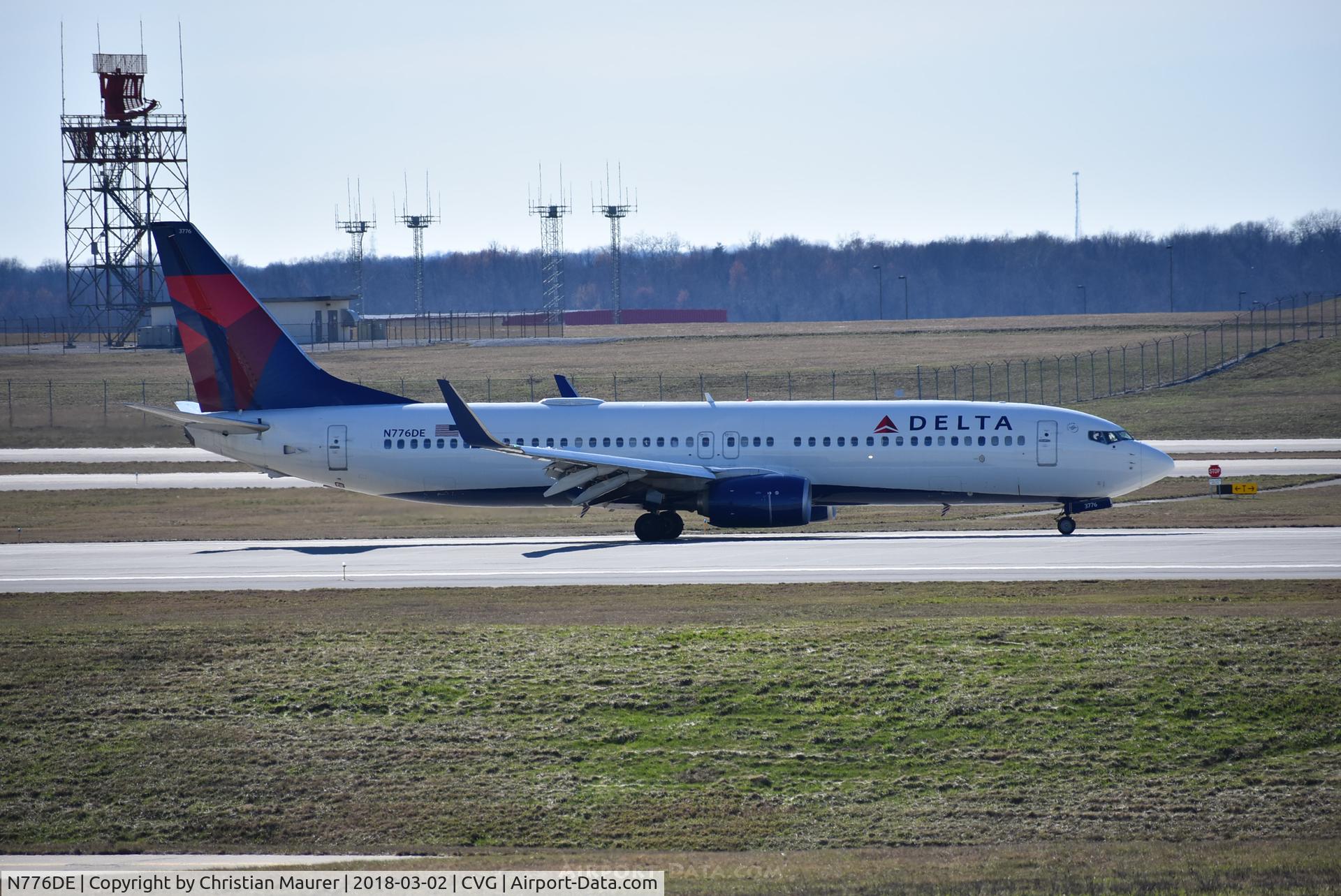 N776DE, 2013 Boeing 737-8EH C/N 39624, Boeing 737-800
