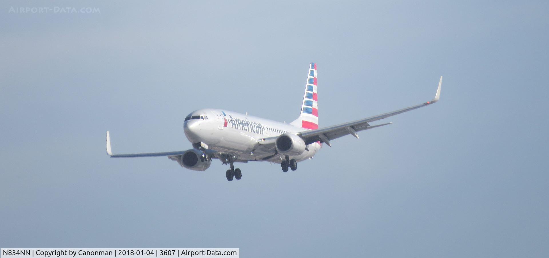 N834NN, 2010 Boeing 737-823 C/N 29576, Landing