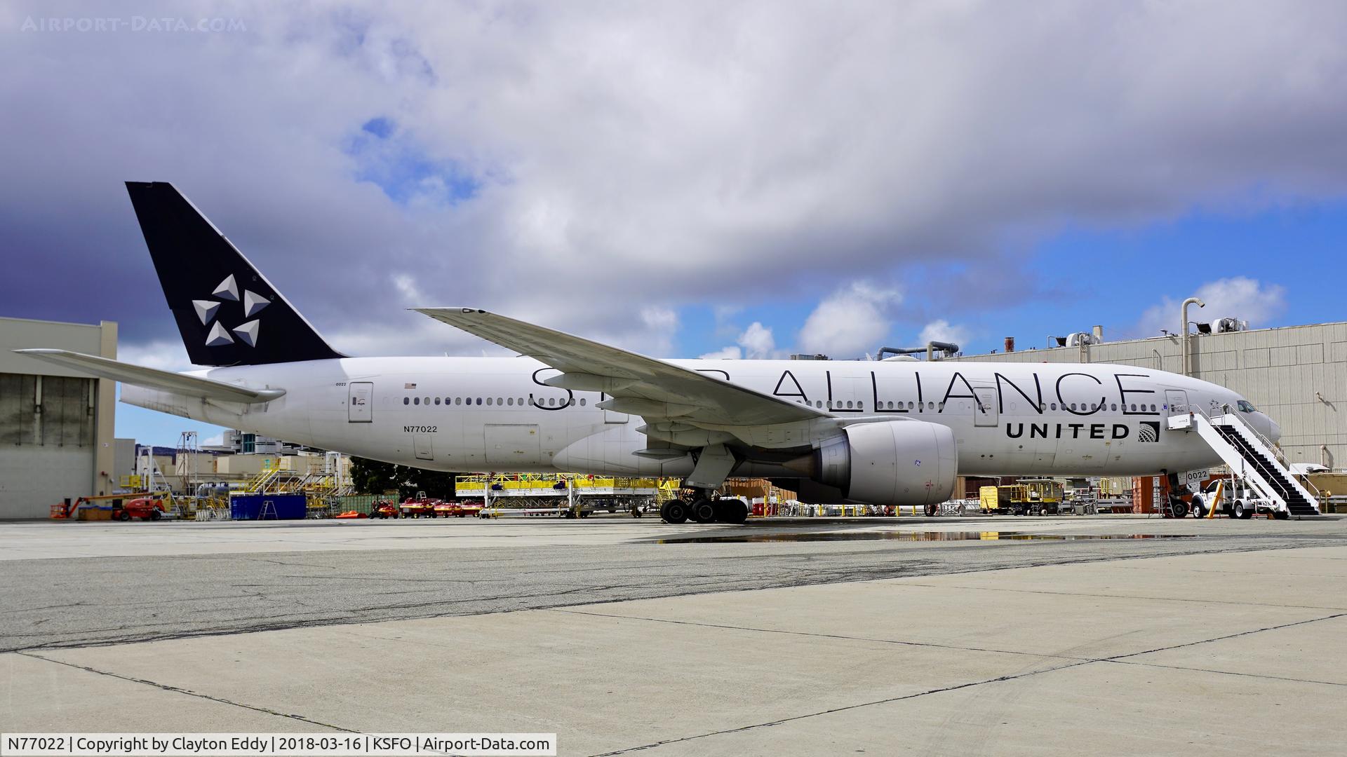 N77022, 2010 Boeing 777-224 C/N 39777, SFO 2018.